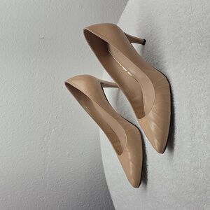 Stuart Weitzman Nude Rushed Toe Detailing Pumps Orig. 475 Womens 10 Vguc Nb